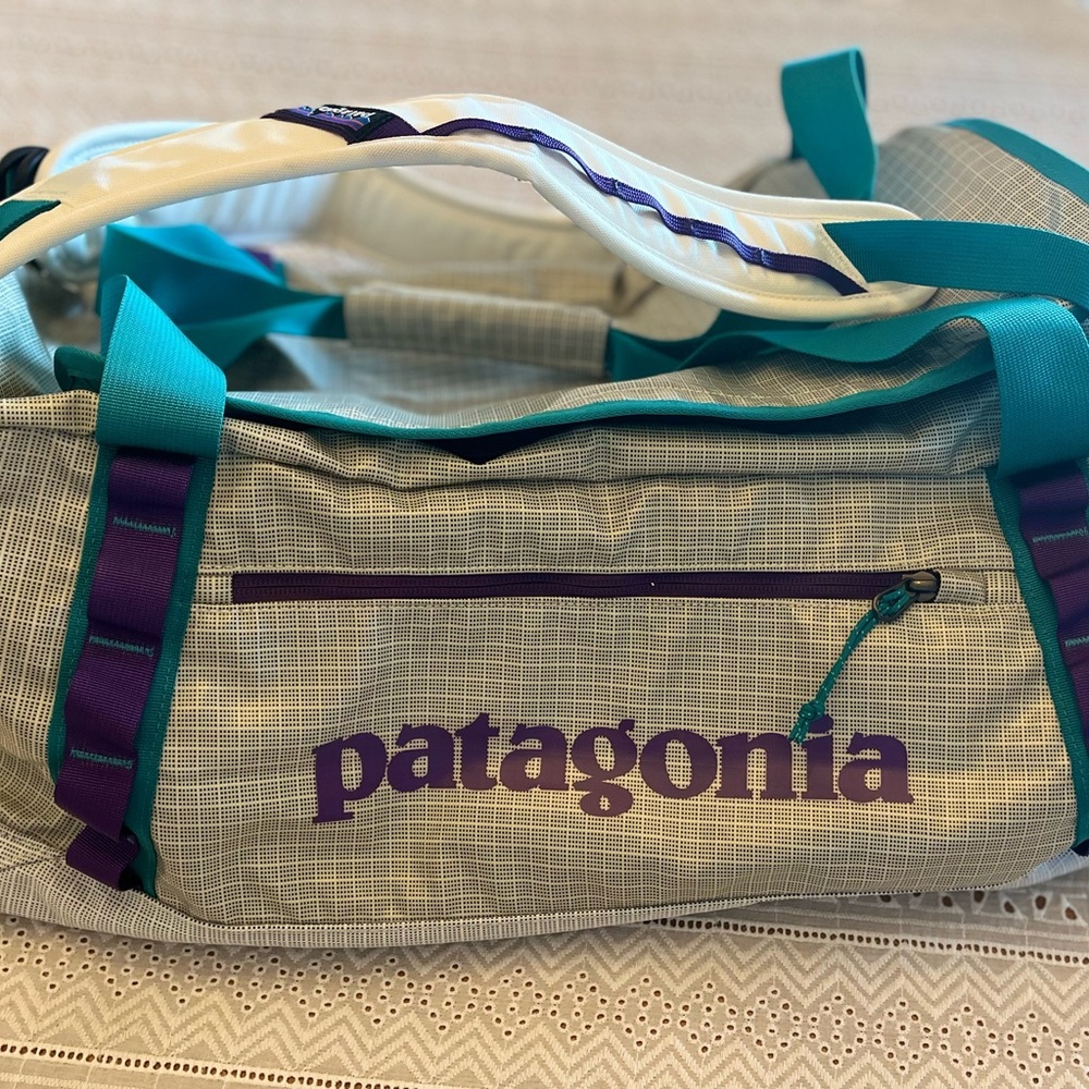 Patagonia Black Hole Duffel 60L White Teak Luggage Travel Backpack Bag Rare